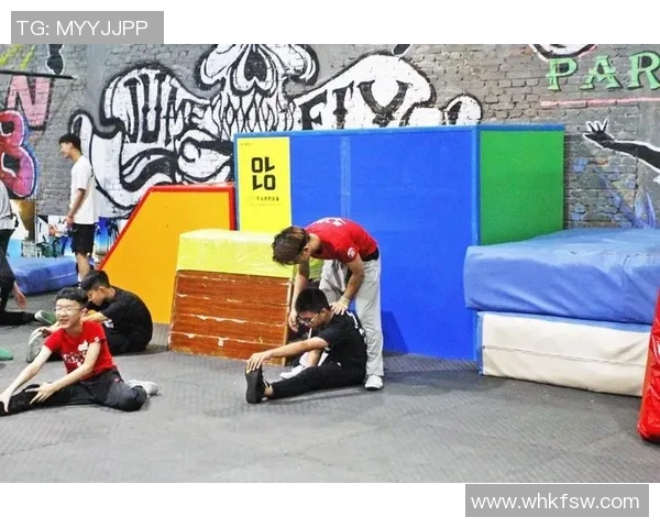 重庆极限运动队战术解析与训练策略探讨聚焦极限运动的未来发展 重庆极限运动队战术解析与训练策略探讨聚焦极限运动的未来发展